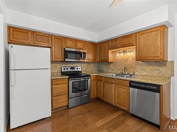 4th image of 2332 Hidden Meadow Ln