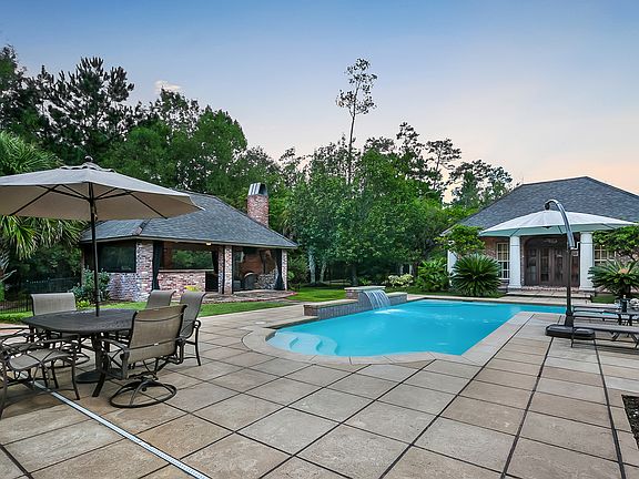 Looking toward guest house