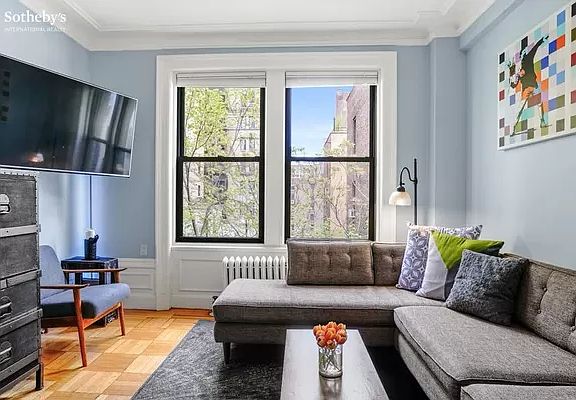 4th image of 255 W 98th St APT 9D