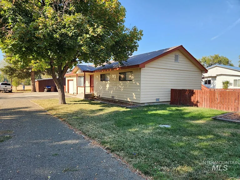 106 E Whiteley Ave — Photo 14