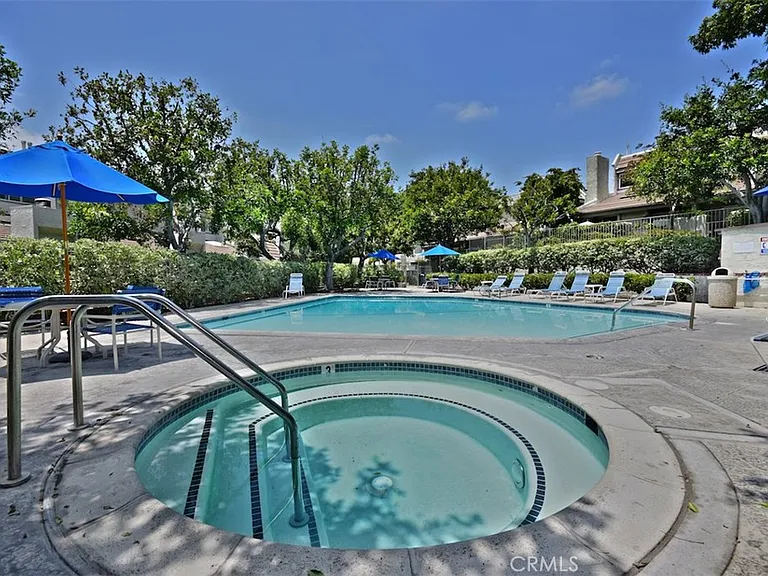 11856 Moorpark St #H — Photo 42