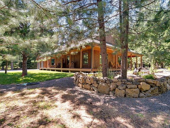 2nd image of 44 Lonesome Pines Dr