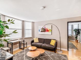 2135 Walnut St APT 603, Philadelphia, PA 19103