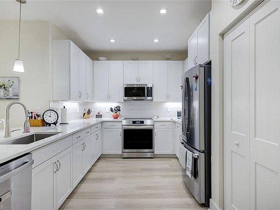 4th image of 13064 Georges Cay PL