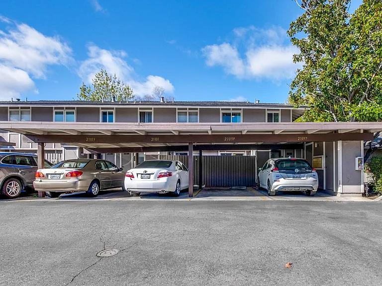 21099 Red Fir Ct — Photo 48