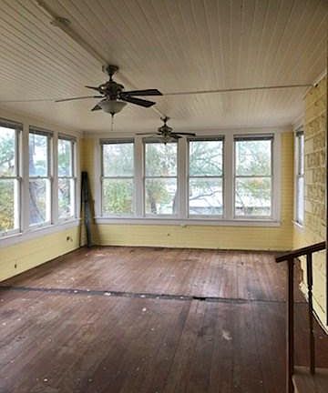 5th image of 2368 McFaddin St