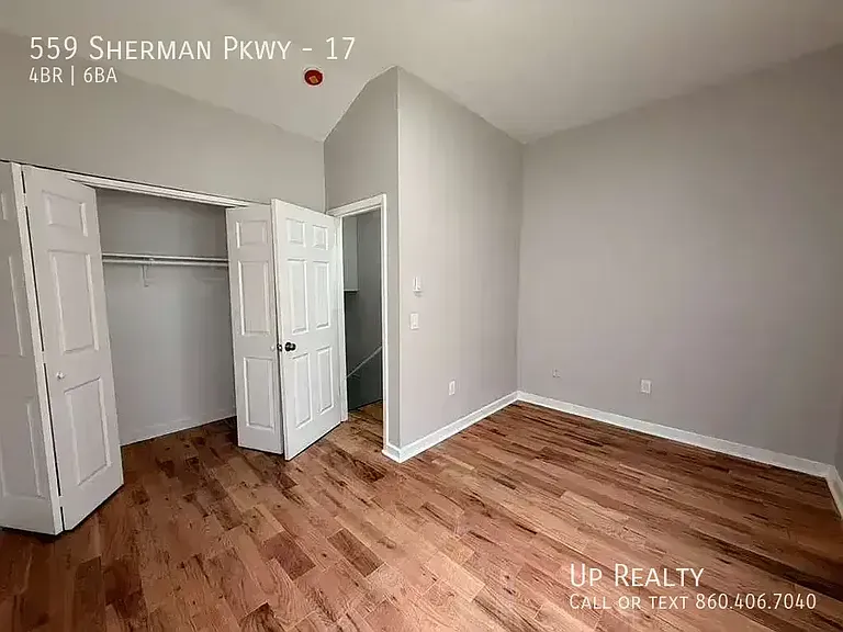 559 Sherman Pkwy #17 — Photo 2