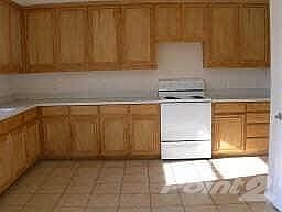 3rd image of 133 Parkview Dr