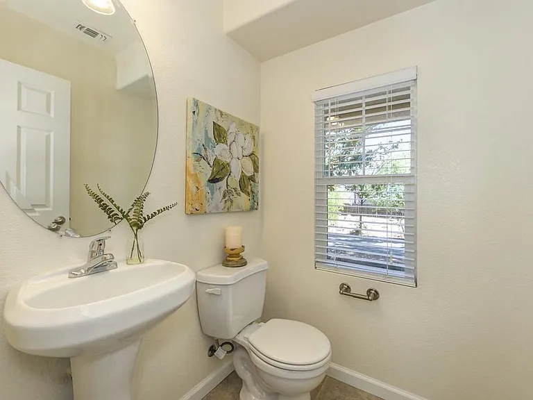 15 Crystalwood Cir — Photo 14