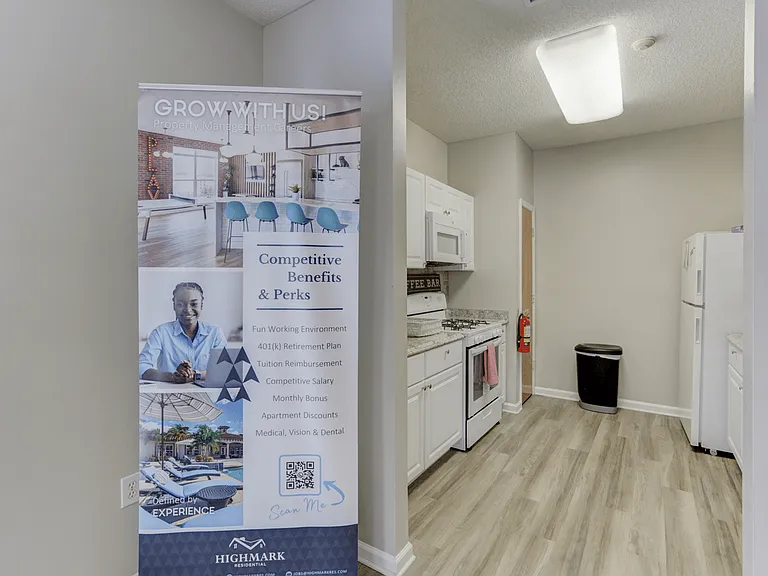 Forest Glen Apartments — Photo 11