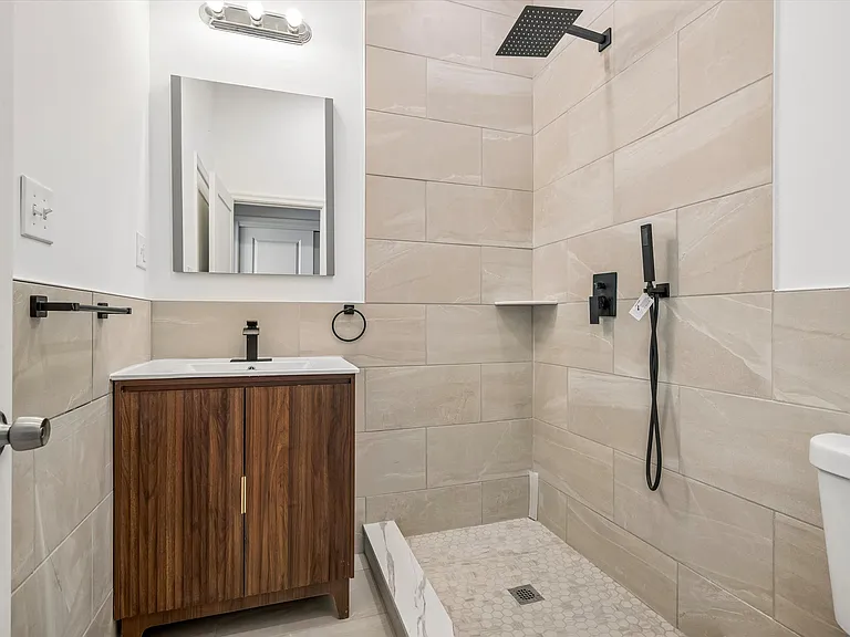 1645 N Marshall St #3 — Photo 12