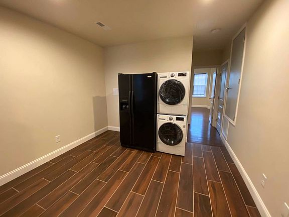4th image of 826 Reed St Floor 2