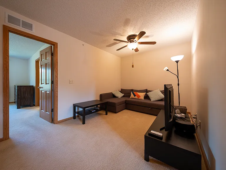 15314 Maryland Ave — Photo 11
