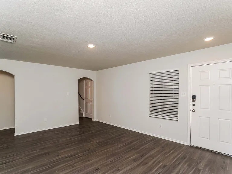 5926 Aspen Gdn — Photo 15