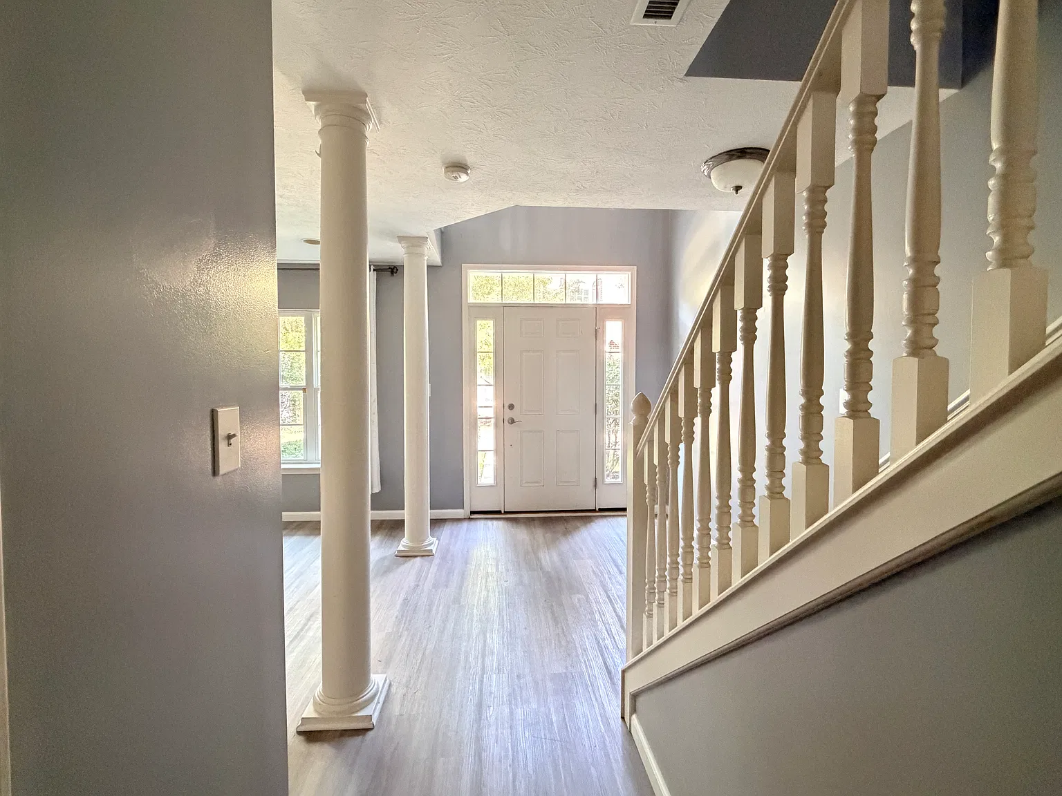 11910 Riley Dr — Photo 4