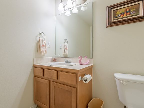5th image of 11215 187th St E