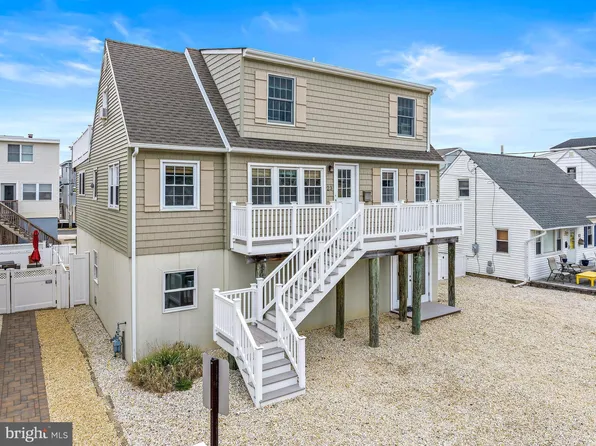 23 W Sailboat Ln, Long Beach Township, NJ 08008