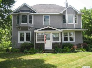 218 Waverly Ave, Medford, NY 11763