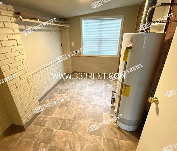 708 SE High St — Photo 7