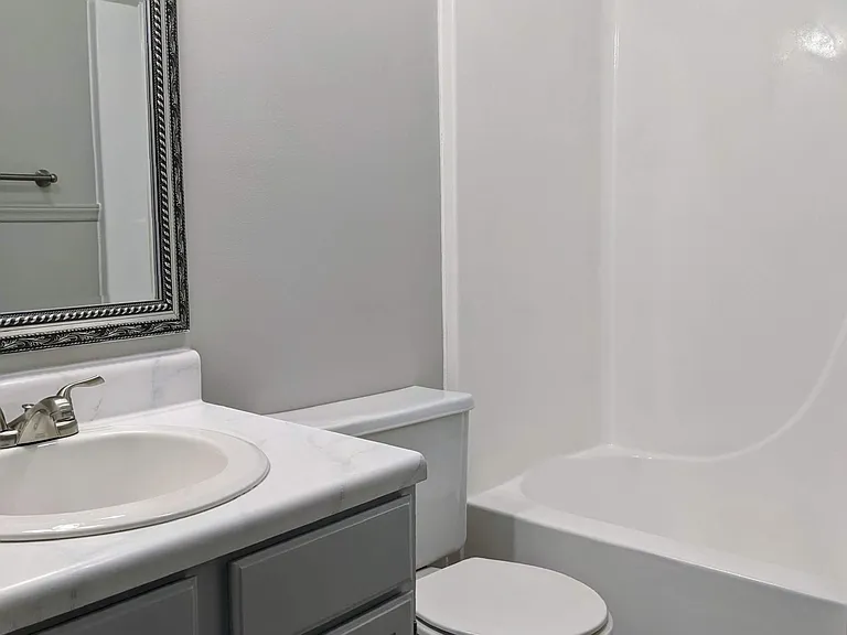 1004 Fawn Cir — Photo 33
