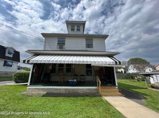 918 Court St, Jessup, PA 18434