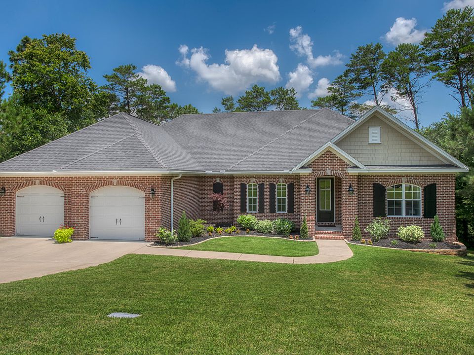 1st image of 310 Grove Park Dr