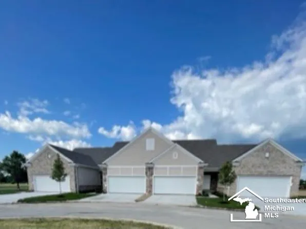 831 Plum Village Dr, Monroe, MI 48161