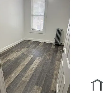 3 bed, 800 sqft, $3,532 — Photo 2
