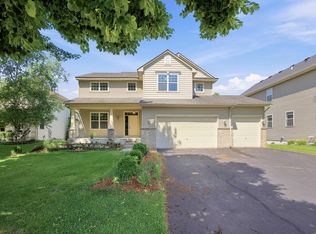 1020 Creekwood Dr N, Champlin, MN 55316