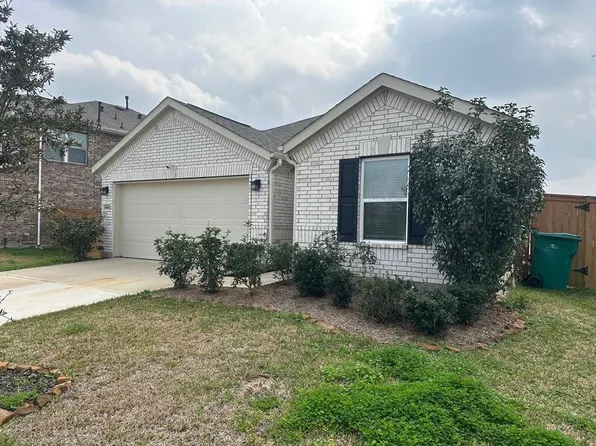 1410 Red Hills Dr, Iowa Colony, TX 77583