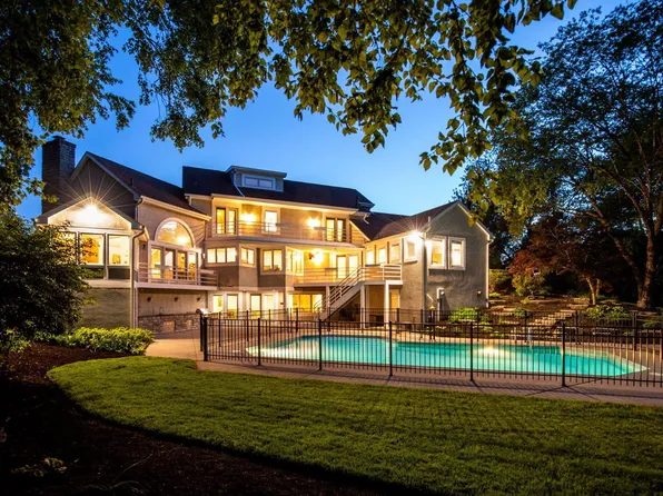 2323 Colts Neck Rd, Blacklick, OH 43004
