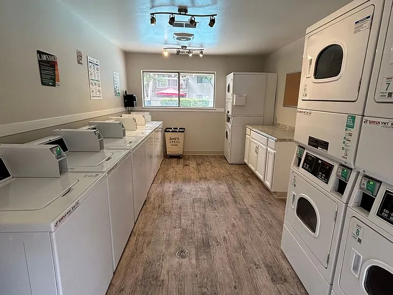 Riverbend Apartments — Photo 47