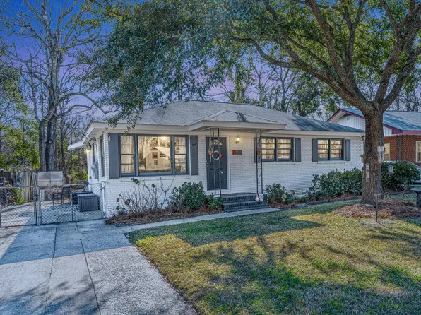 1601 Greenbay Dr, North Charleston, SC 29406
