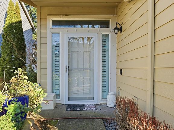 2nd image of 21601 NE Willow Glen Rd