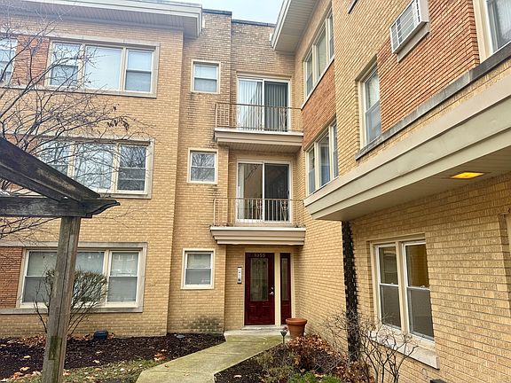 2nd image of 1951 S Euclid Ave #108