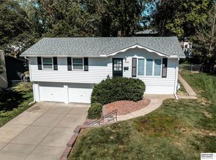 12436 Holmes Cir, Omaha, NE 68137