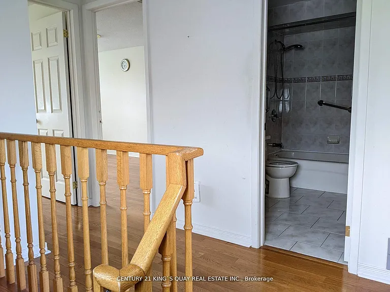 90 Appleby Cres #UL — Photo 16