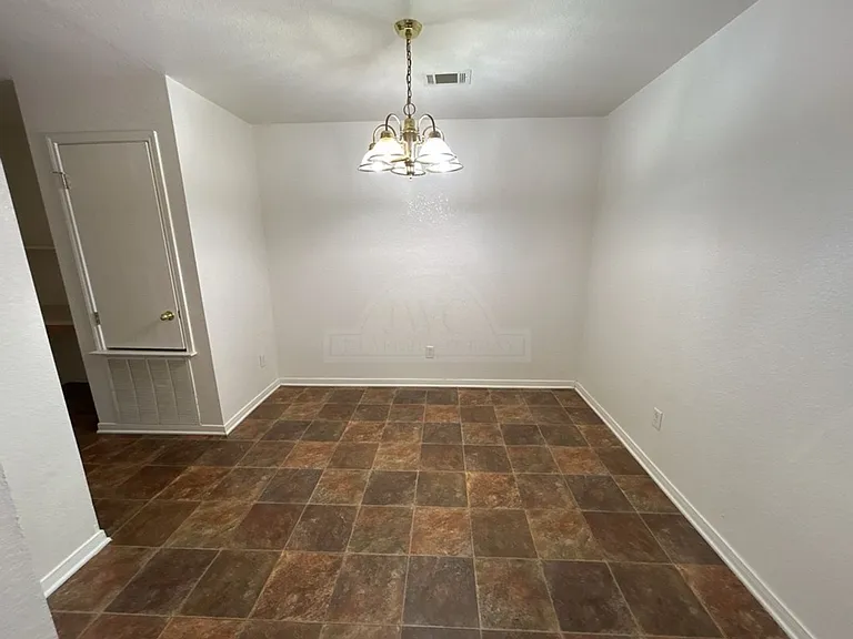 308 Cedar Ridge Dr — Photo 12