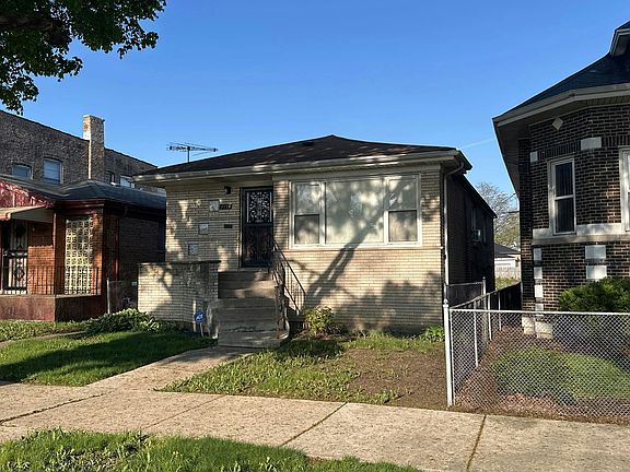 2nd image of 9333 S Rhodes Ave