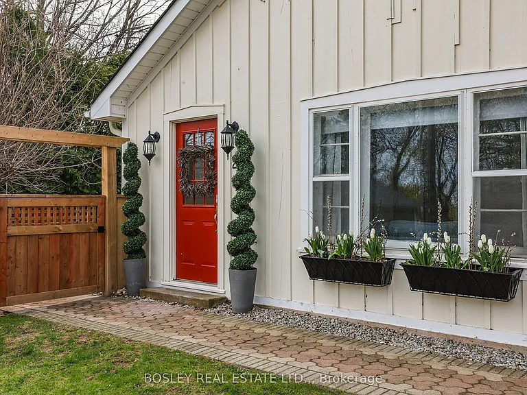 29 Dumfries St — Photo 2