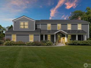 440 Shady Ln, Barrington, IL 60010