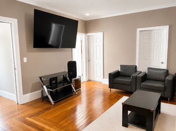 1732 Broad St Unit 1, Cranston, RI 02905