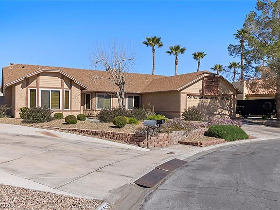 2nd image of 5540 Rabbit Springs Rd