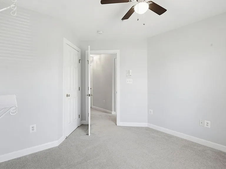 10635 Hillingdon Rd — Photo 17