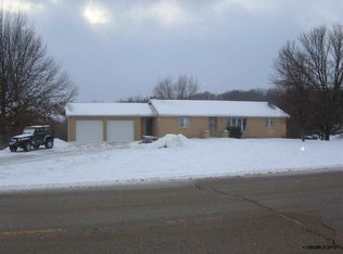 15926 Asbury Rd, Dubuque, IA 52002