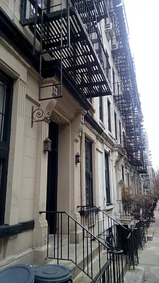 Rented by Manhattan Residential Group | media 20