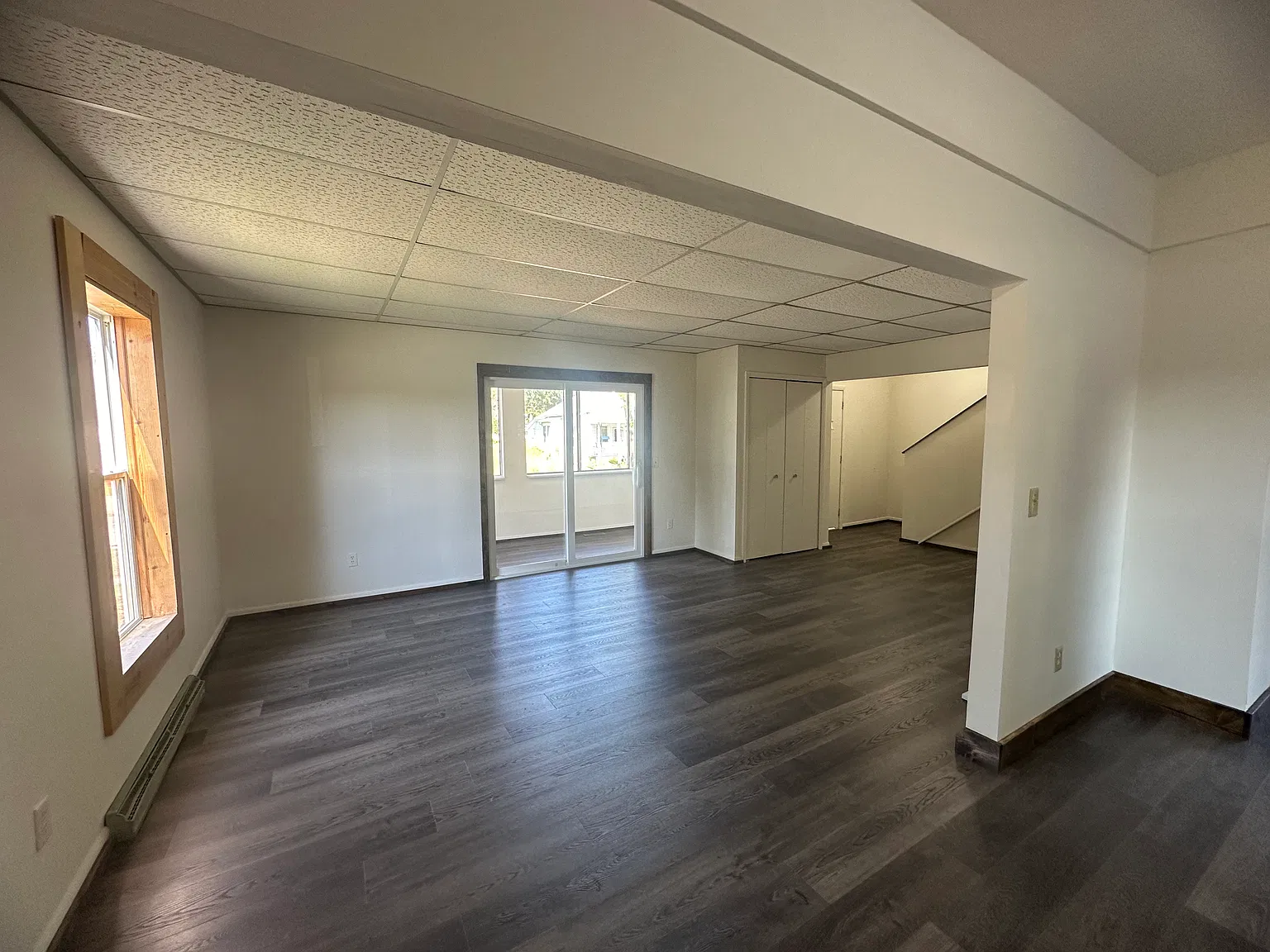 3 bed, 1.5 bath, 1209 sqft, $1,200 — Photo 2