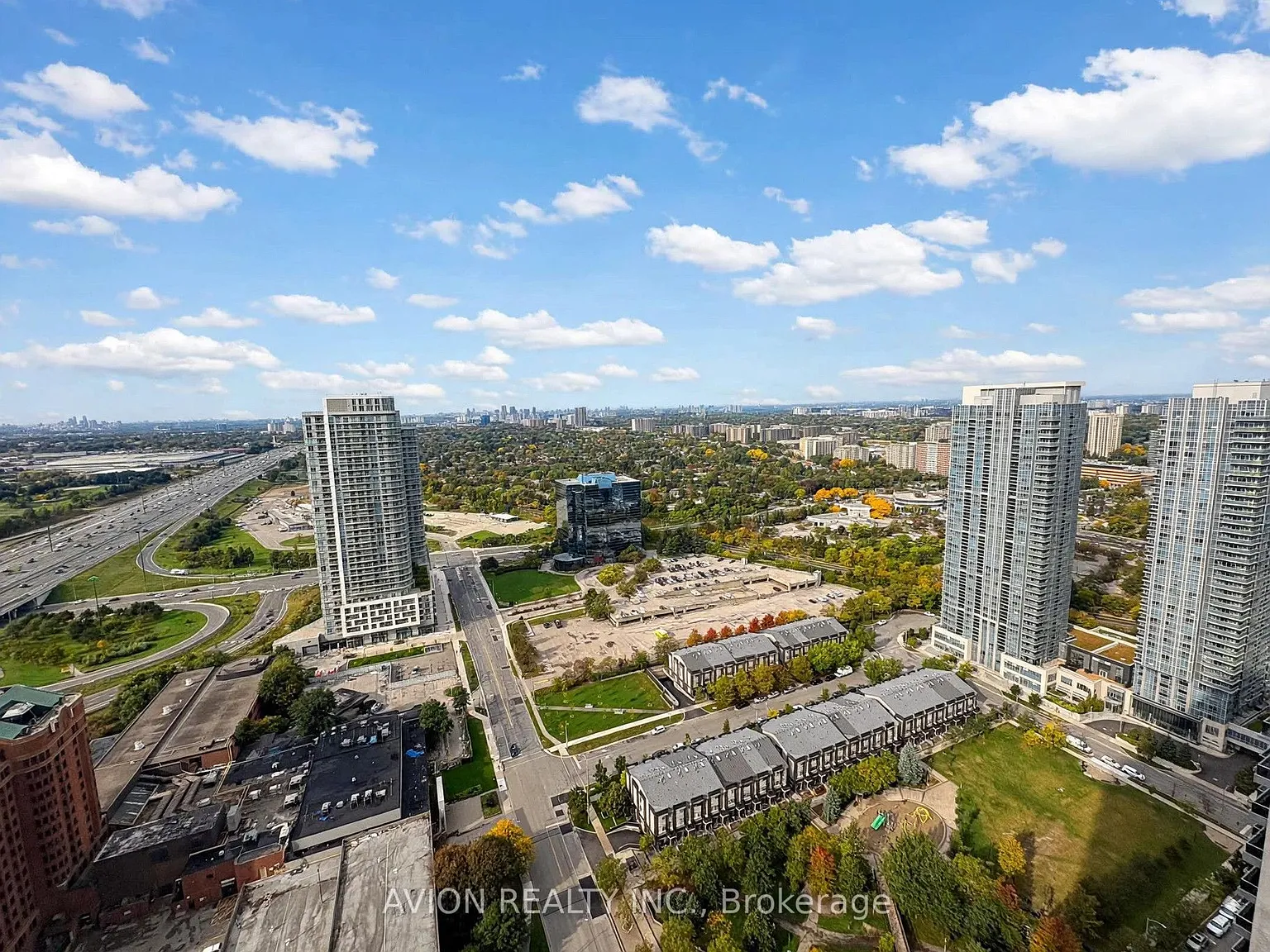 2 bed, $2,500 — Photo 4