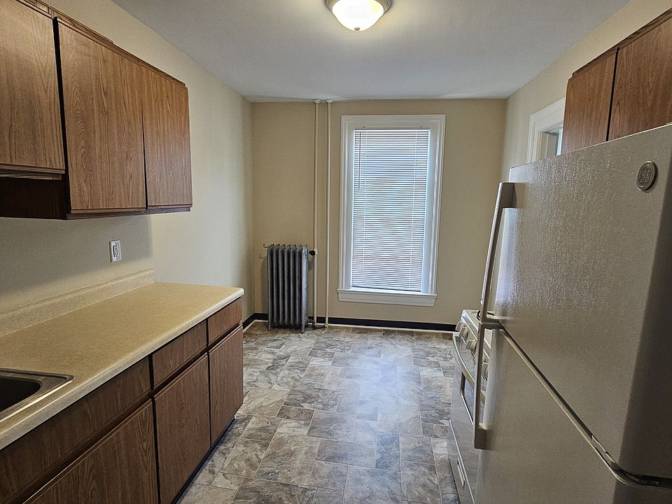 1st image of 615 Pearl St #11134625
