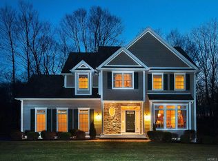 24 Southwyck Ln, Warwick, NY 10990